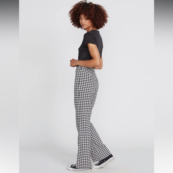 NWT✨ Volcom Xo CocoHo Flare Pants - Picture 3 of 10